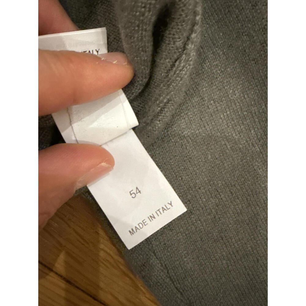 Brunello Cucinelli Men's Cashmere Sweater - Picture 3 of 3